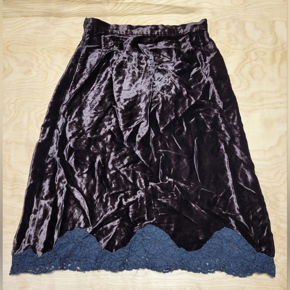 Dolce & Gabbana Brown Velvet & Lace Skirt - Picture 9 of 11